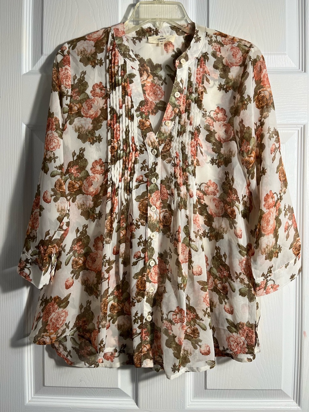 Entro Floral Pintuck Button-Front Blouse - White /Pink S